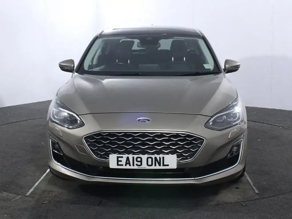 Used Ford Focus Vignale 150 HP (110 kW) 2019 Silver Hatchback