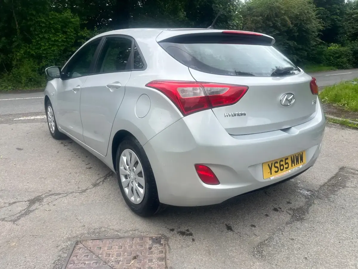 Used Hyundai i30 108 HP (79 kW) 2015 Silver Hatchback