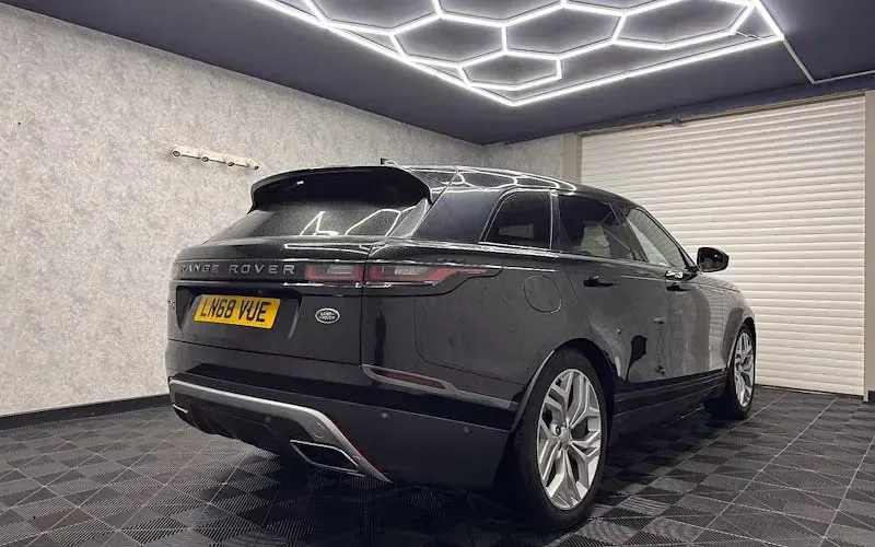 Used Land Rover Range Rover Velar SE Dynamic 300 HP (220 kW) 2020 SUV