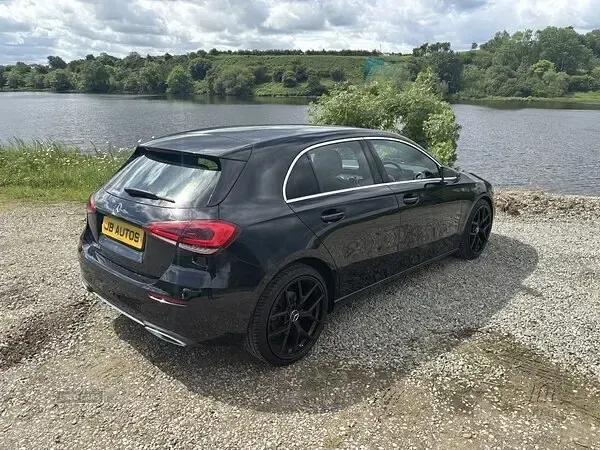 Used Mercedes A180 Executive 116 HP (85 kW) 2018 Black Hatchback