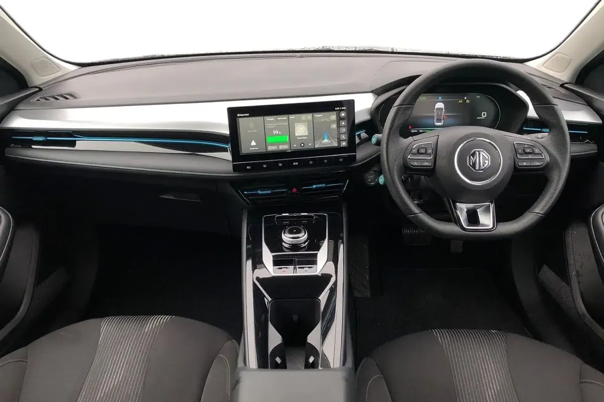 Käytetty MG MG5 EV SE 114 kW (156 HP) 2025 Hopea Farmari