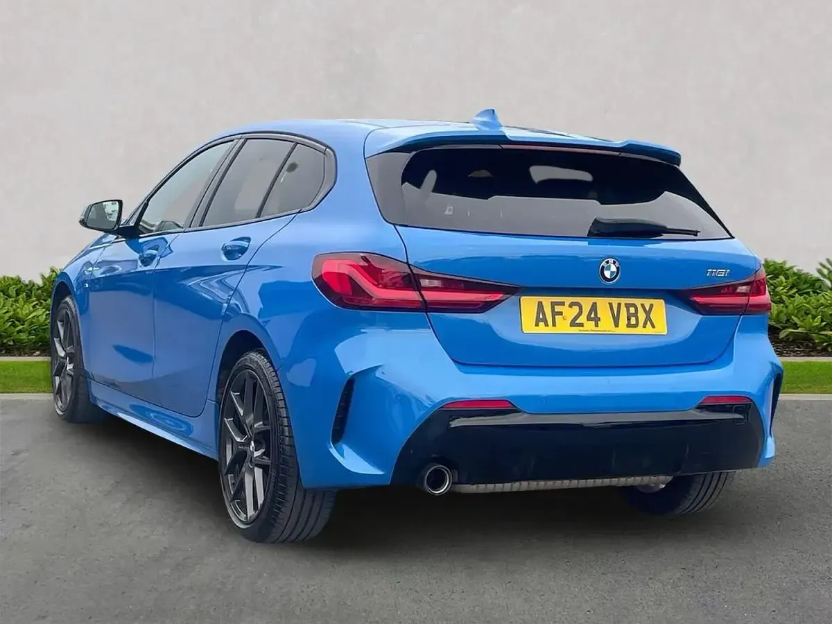 Used BMW 118 M Sport 136 HP (100 kW) 2024 Blue Hatchback