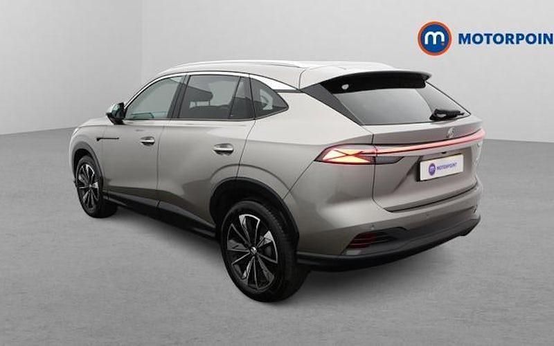 Usado MG HS Trophy 224 HP (164 kW) 2025 Prateado SUV