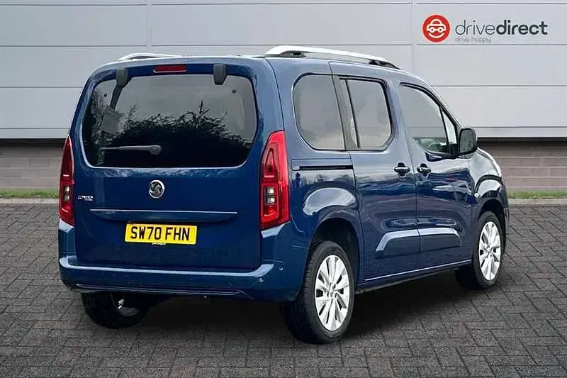 Used Vauxhall Combo Elite 130 HP (95 kW) 2020 Blue MPV