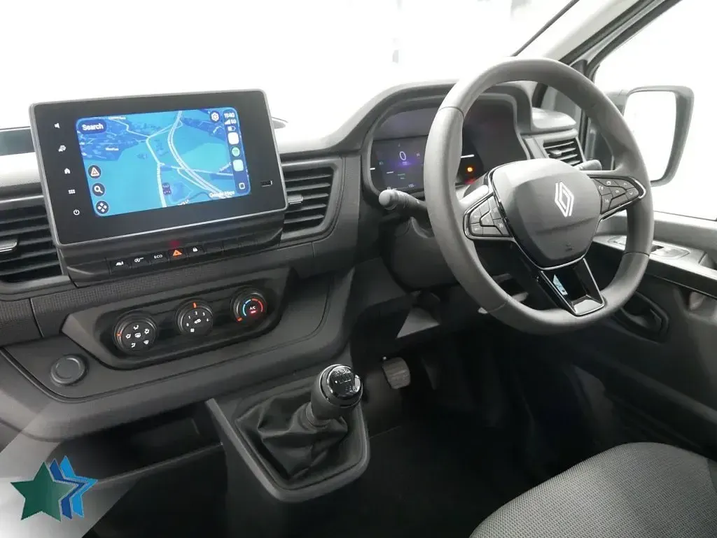 New Renault Trafic 150 HP (110 kW) 2026 White MPV
