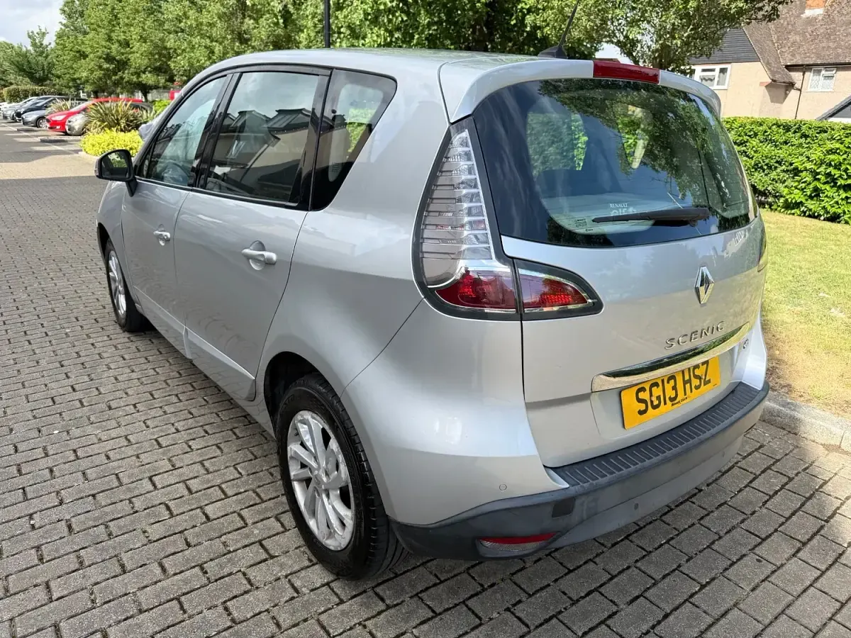 Used Renault Scénic III Dynamique 110 HP (80 kW) 2013 Silver MPV