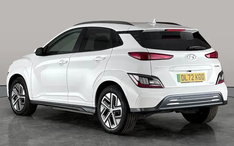 Used Hyundai Kona Premium 150 kW (204 HP) 2022 White SUV