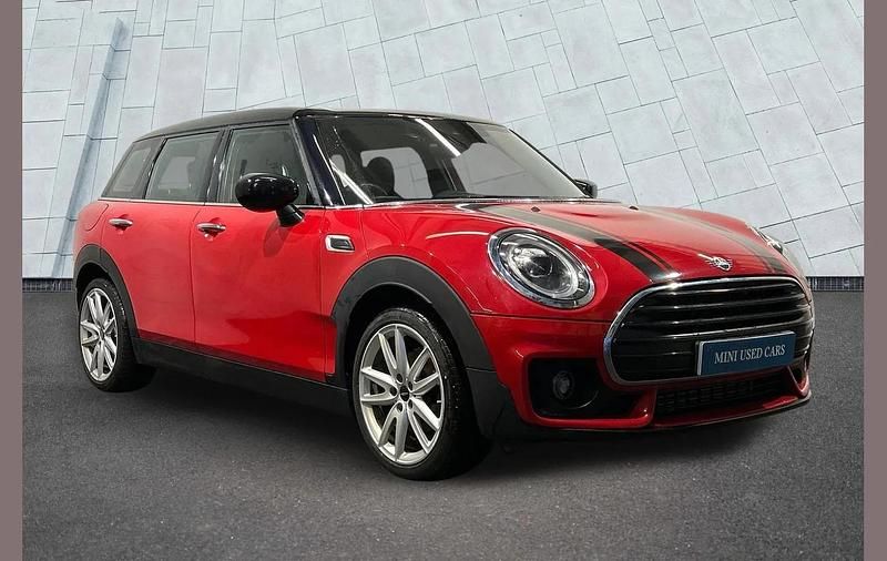 Used Mini Cooper Clubman Sport 134 HP (98 kW) 2020 Red Estate