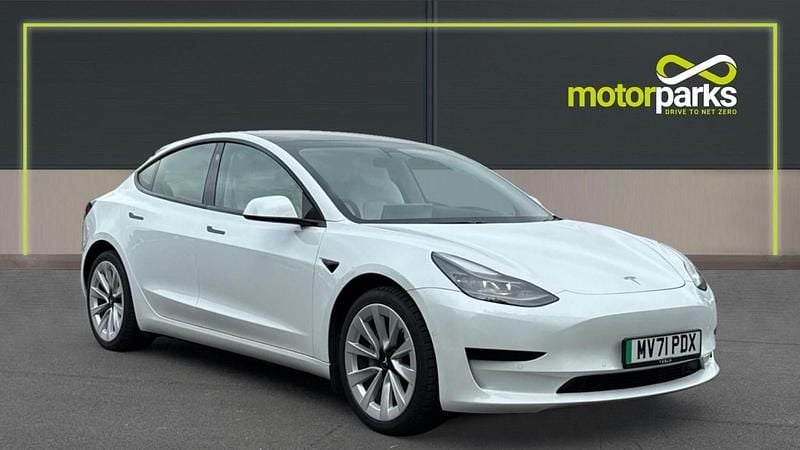 Pearl white multicoat Used 2021 Tesla Model 3 Standard Range Sedan | £14,500 (Fair price) - Image 1/4