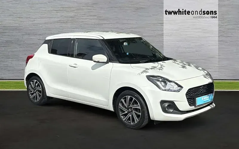 Used Suzuki Swift SZ5 83 HP (61 kW) 2022 White Hatchback
