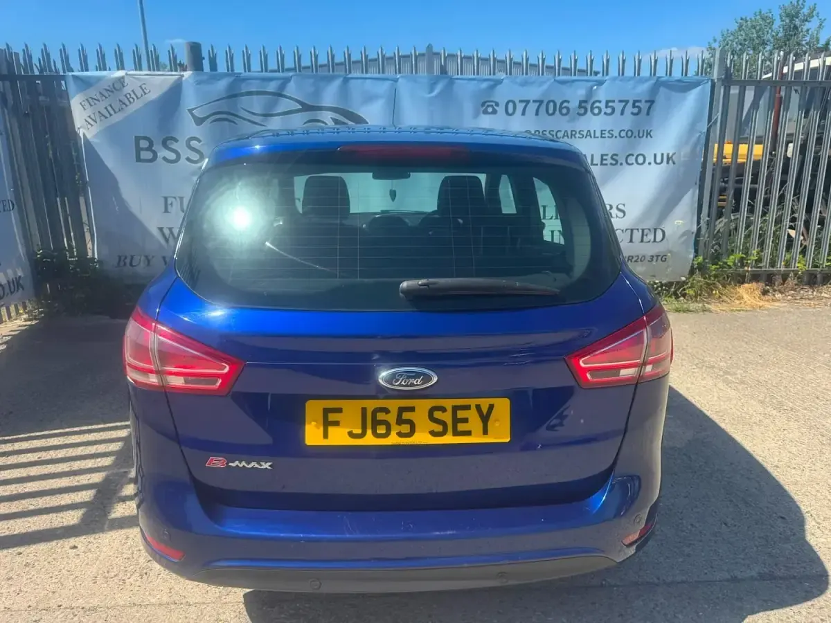 Used Ford B-MAX Zetec 95 HP (69 kW) 2015 Blue MPV
