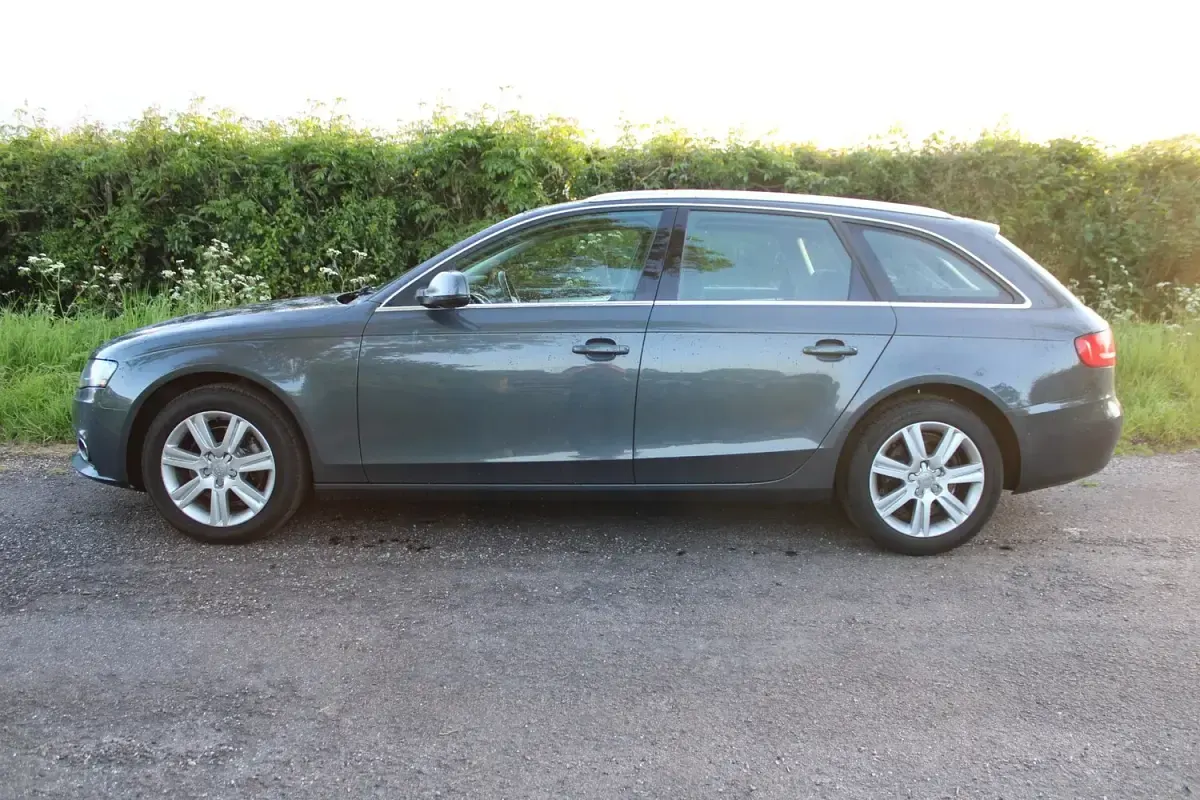 Used Audi A4 170 HP (125 kW) 2010 Grey Estate