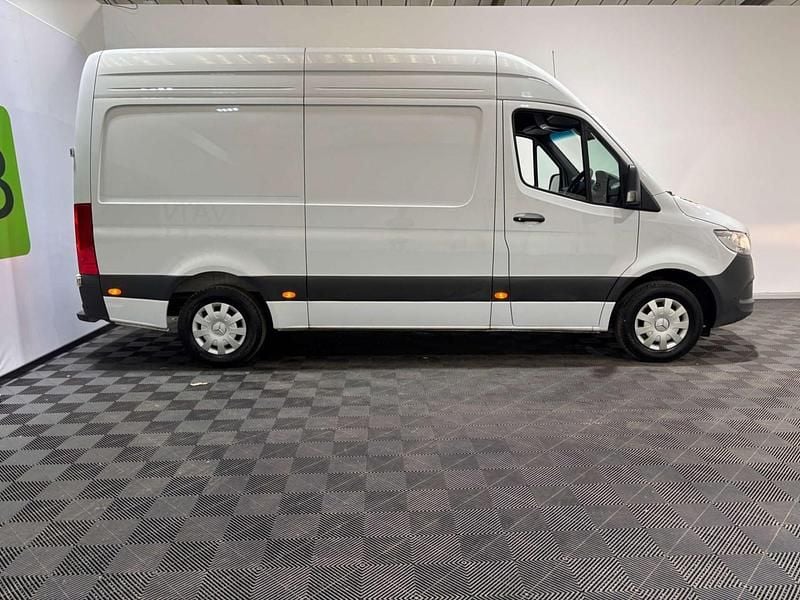 Begagnad Mercedes Sprinter Premium 2024 Vit Van