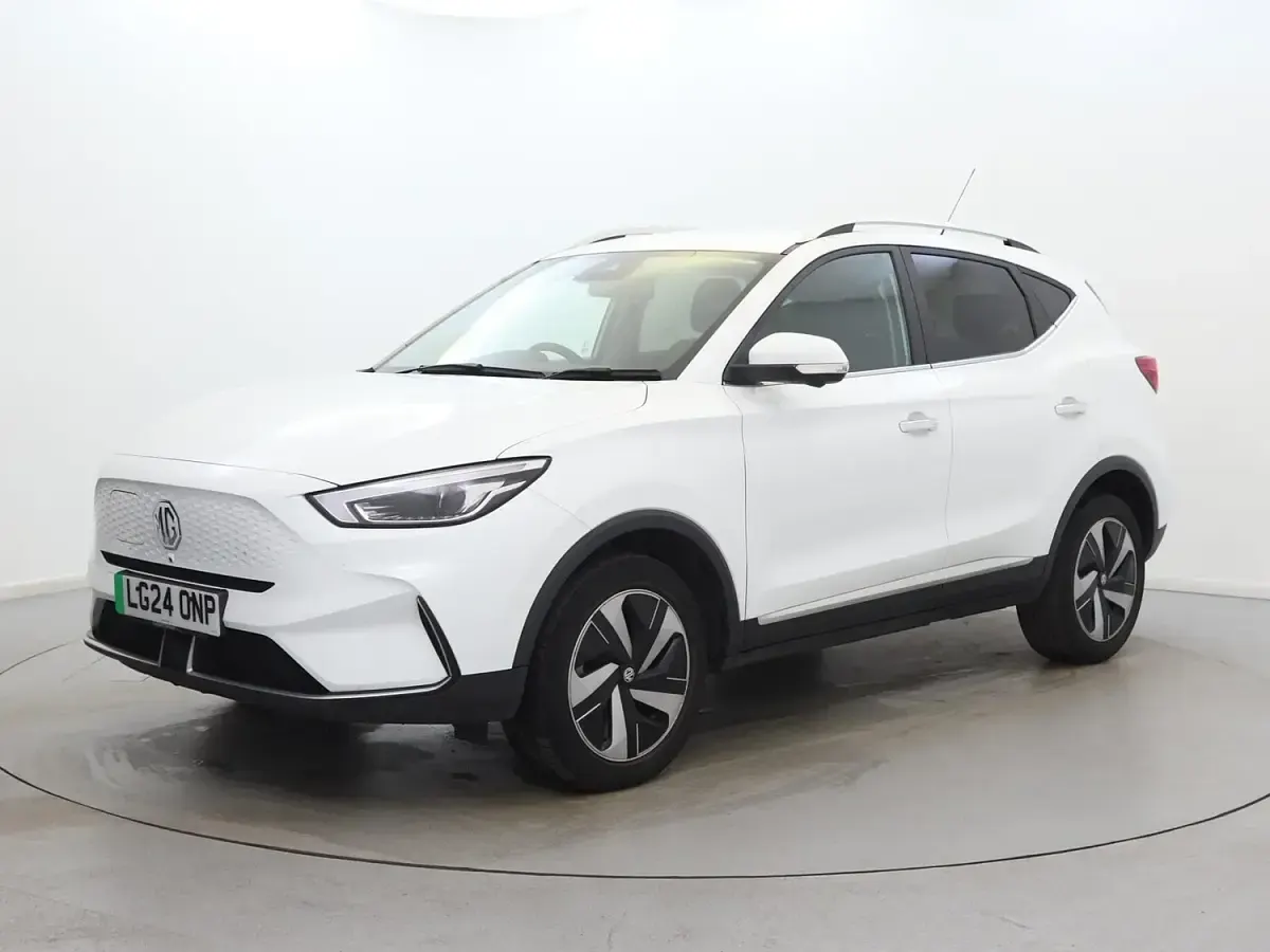 Used MG ZS Trophy Connect 114 kW (156 HP) 2024 White SUV