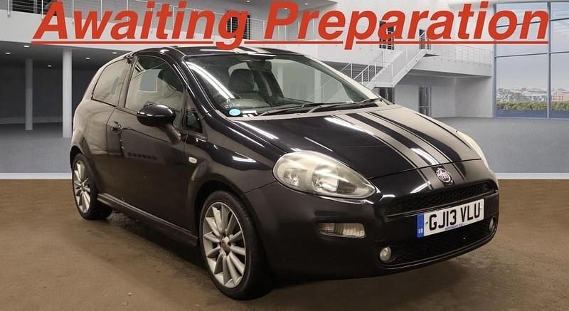 Black Used 2013 Fiat Punto Hatchback | £3,999 (Fair price) - Image 1/1