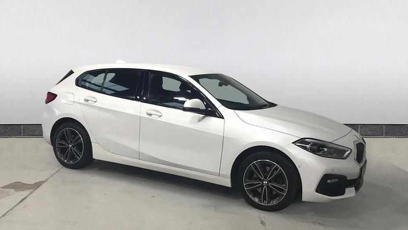 Used BMW 116 Sport Line 116 HP (85 kW) 2020 White Hatchback