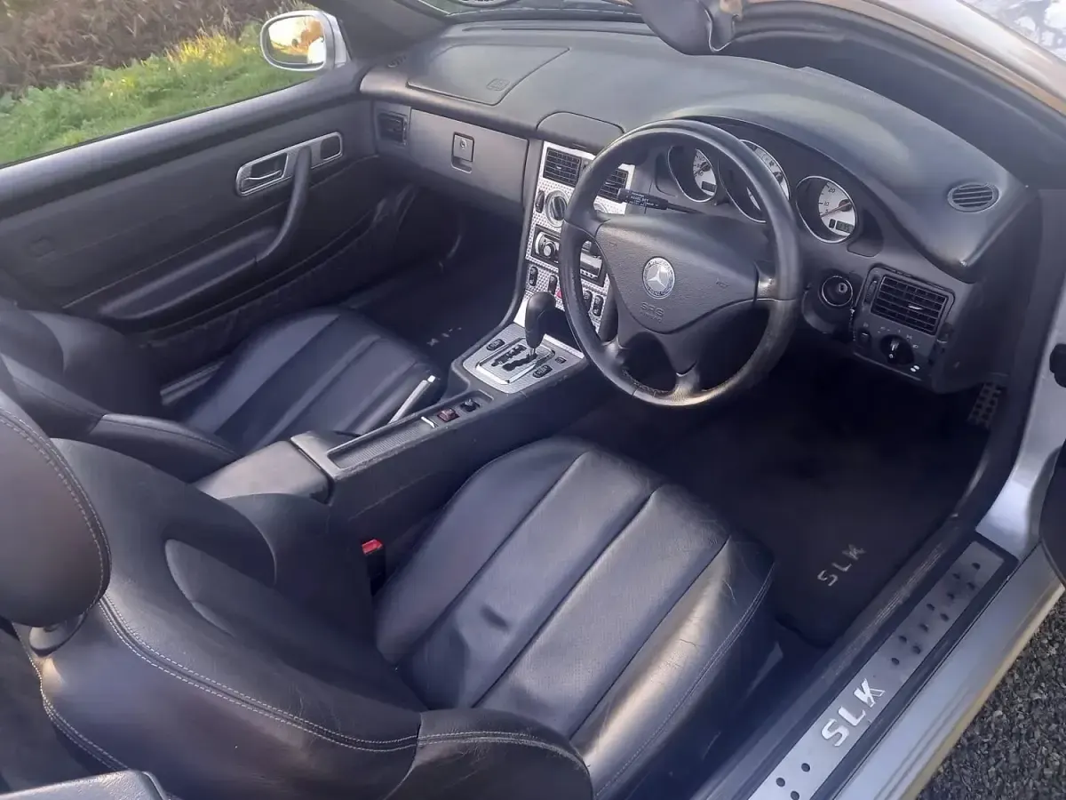 Used Mercedes SLK230 197 HP (144 kW) 2003 Silver Cabriolet