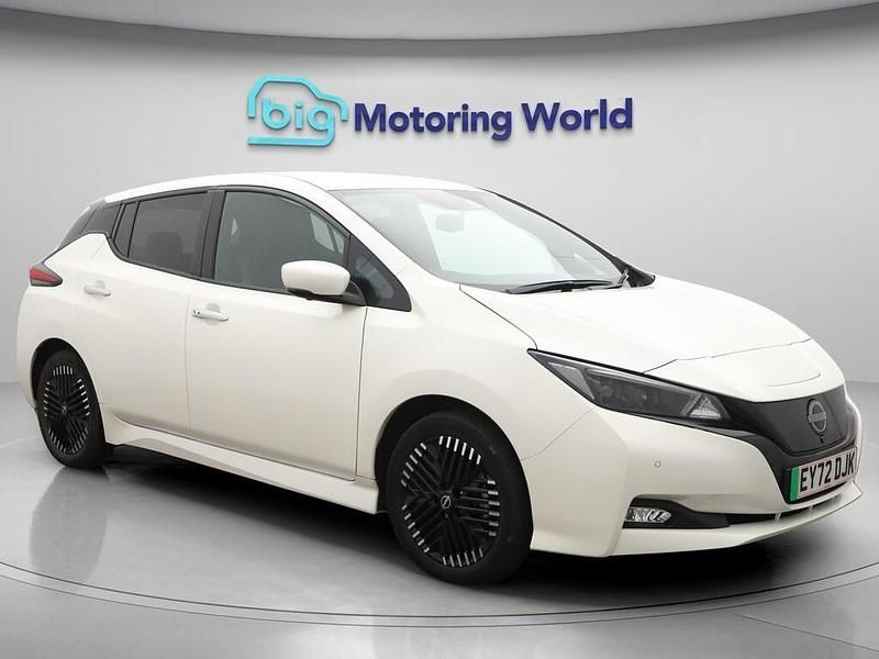 White Used 2022 Nissan Leaf Tekna Hatchback | £11,000 (Fair price) - Image 1/4