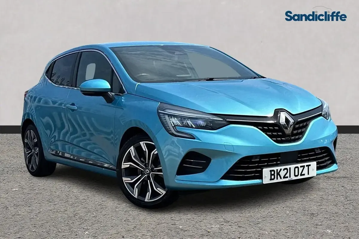 Used Renault Clio Version S 140 HP (102 kW) 2021 Hatchback