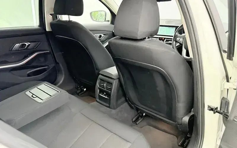 Used BMW 320 Comfort Edition 184 HP (135 kW) 2021 White Estate
