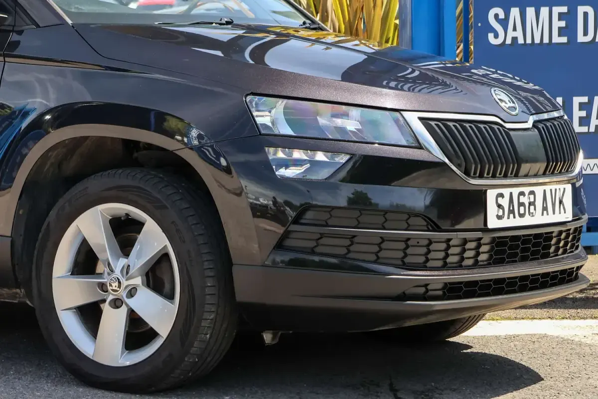 Used Skoda Karoq SE 115 HP (84 kW) 2018 Black SUV