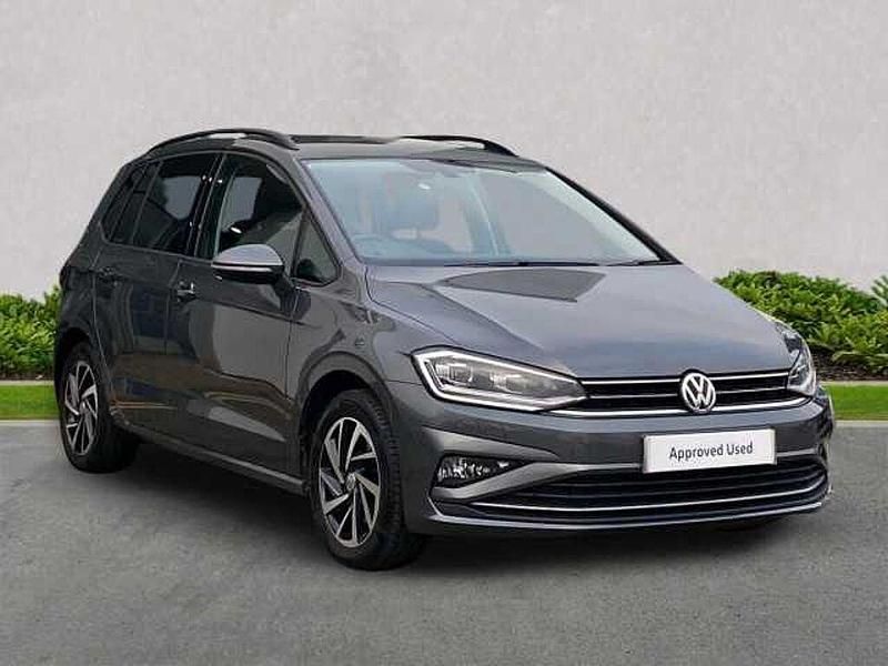 Begagnad VW Golf VIII 130 HK (95 kW) 2020
