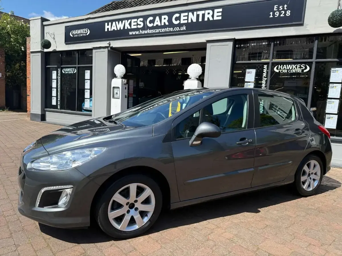 Używany Peugeot 308 Active 92 KM (67 kW) 2013 Szary Hatchback