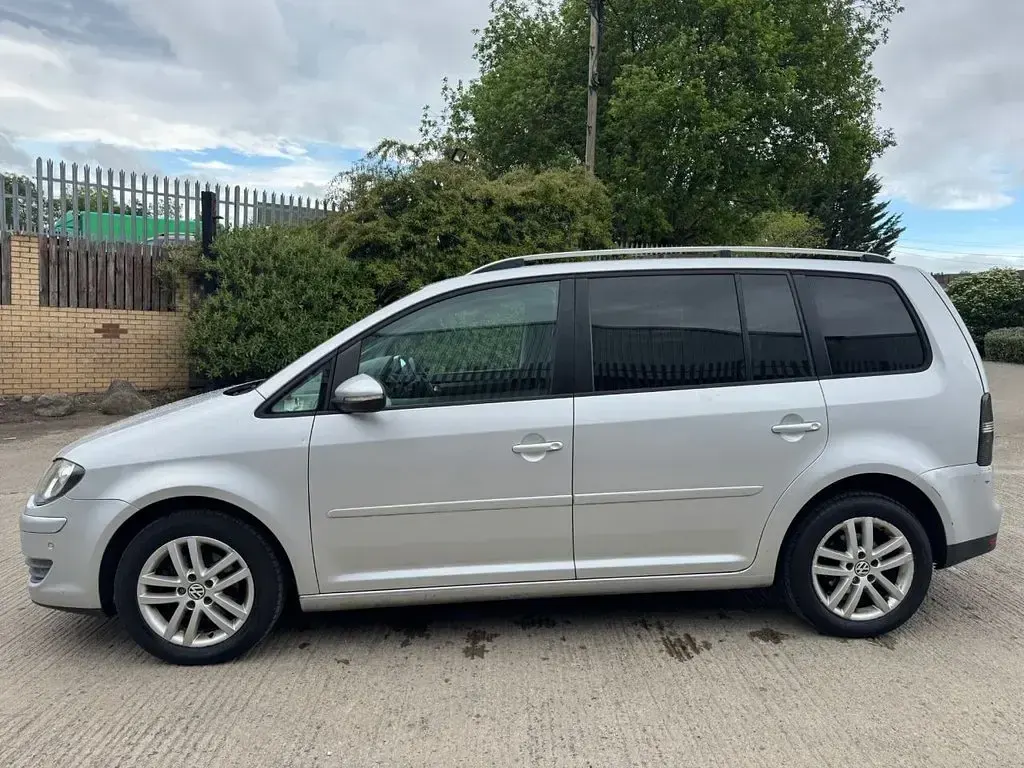 Used VW Touran Match 2010 Silver MPV