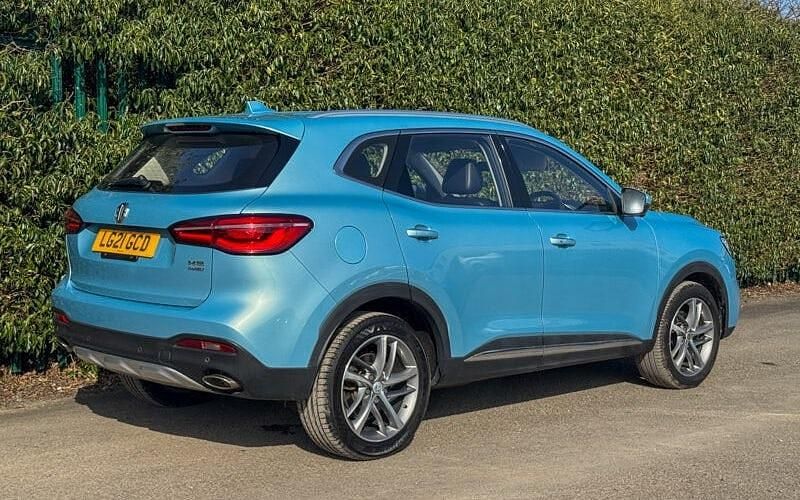 Used MG HS Excite 258 HP (189 kW) 2023 SUV