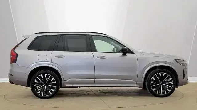Used Volvo XC90 Ultra 455 HP (334 kW) 2025 Silver SUV