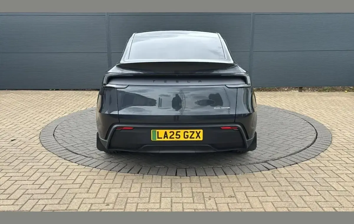 Used Tesla Model Y Long Range AWD 378 kW (514 HP) 2025 Grey SUV