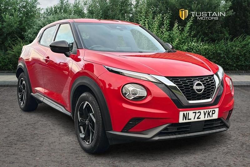 Red Used 2022 Nissan Juke N-Connecta SUV | £16,299 (Fair price) - Image 1/4