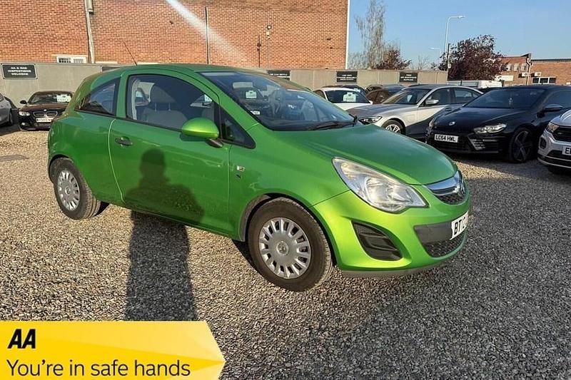 Used Vauxhall Corsa S 65 HP (47 kW) 2012 Green Hatchback