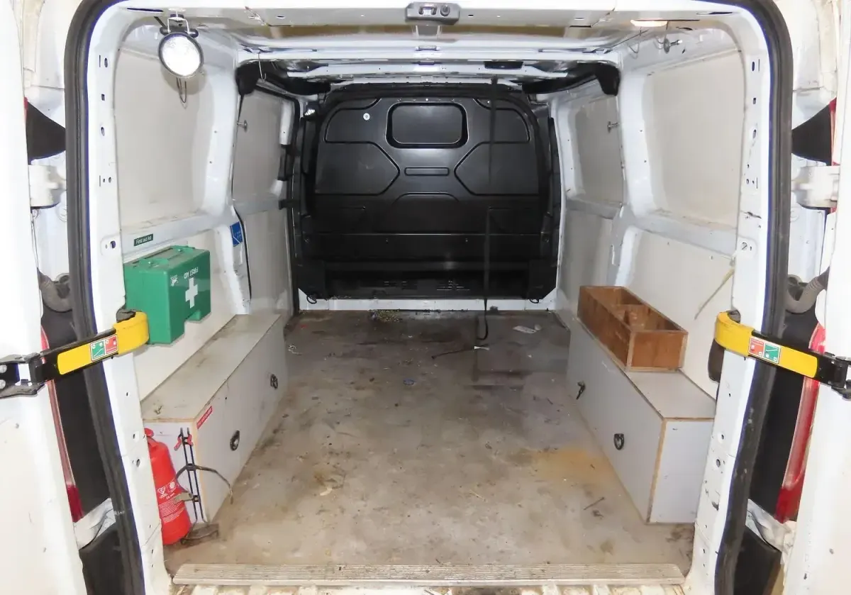 Used Ford Transit Custom 105 HP (77 kW) 2021 White Van