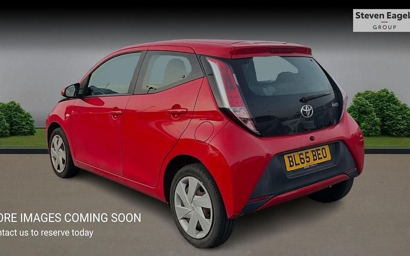 Used Toyota Aygo X-play 69 HP (50 kW) 2018 Hatchback