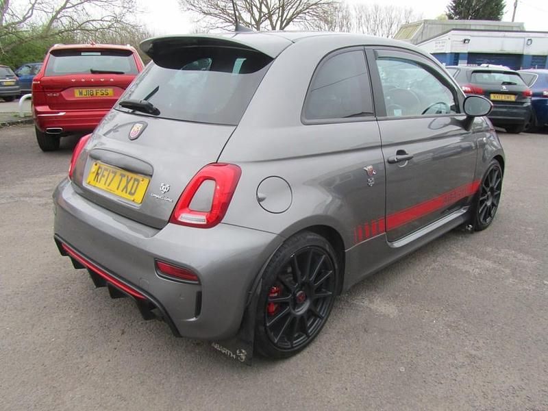 Begagnad Abarth 595 Competizione 180 HK (132 kW) 2017 Grå Halvkombi