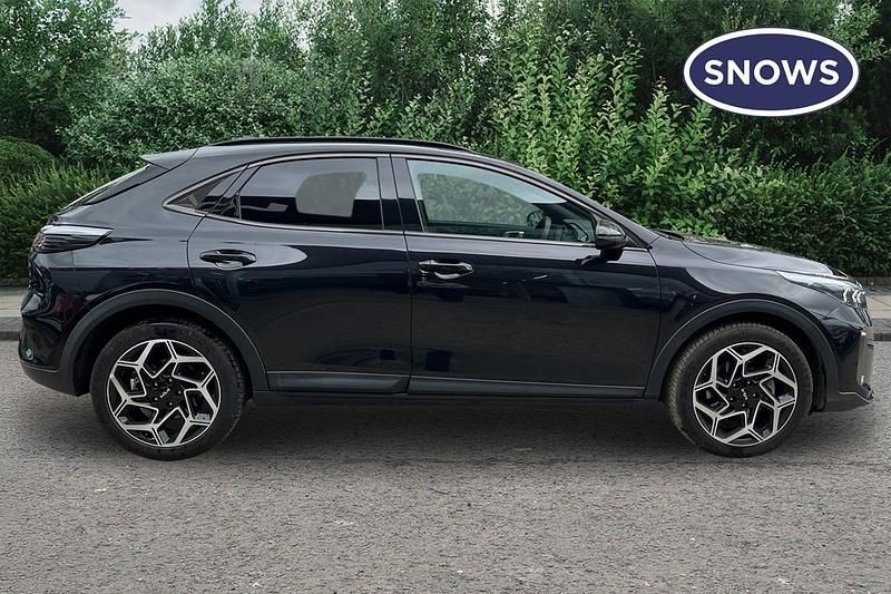 Usado Kia XCeed GT-Line 138 CV (101 kW) 2025 Negro SUV