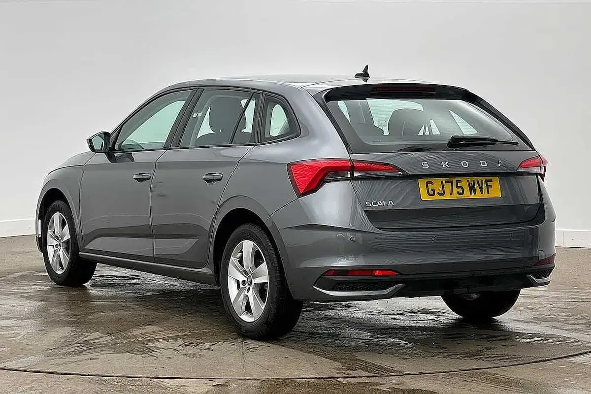 Used Skoda Scala SE 115 HP (84 kW) 2025 Graphite grey metallic Hatchback