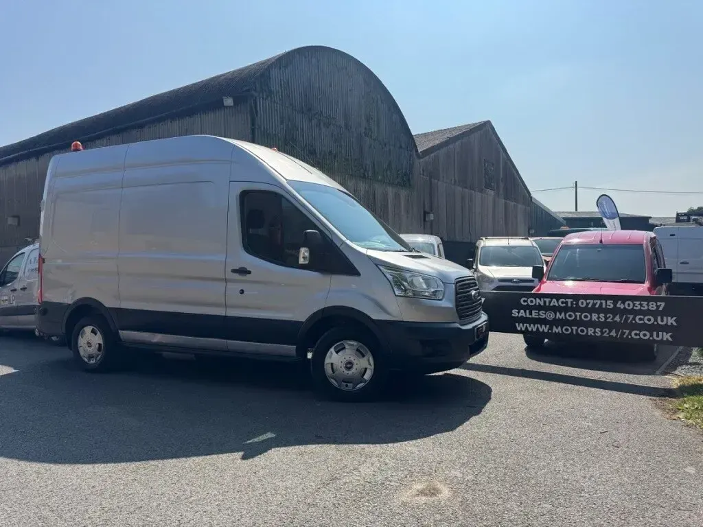 Used Ford Transit 155 HP (114 kW) 2015 Silver Van