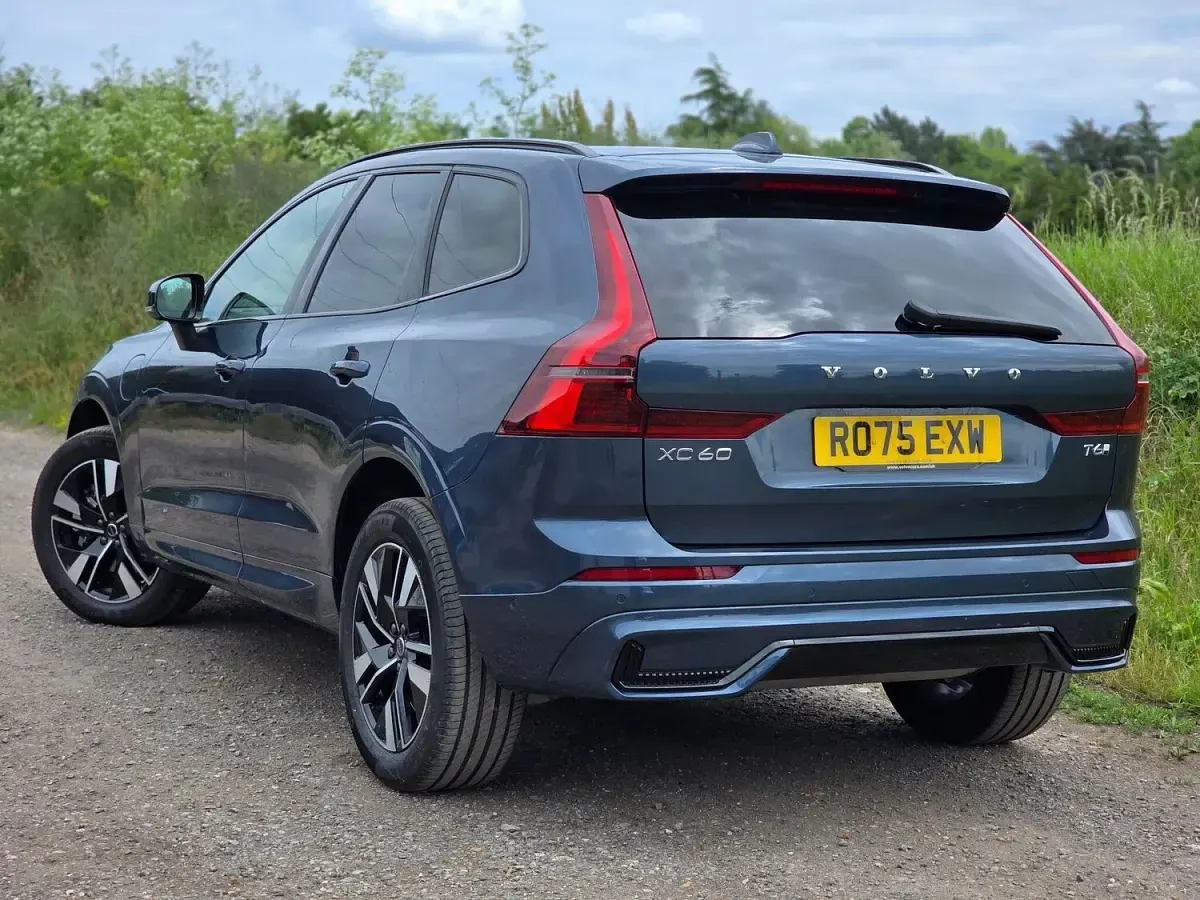 Used Volvo XC60 Plus 2025 Blue SUV