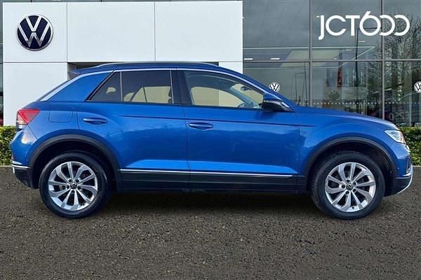 Used VW T-Roc Style 150 HP (110 kW) 2024 Blue SUV