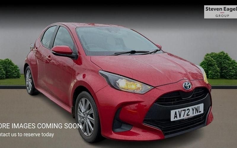 Used 2025 Toyota Yaris Hybrid Hatchback | £17,255 (Good price) - Image 1/4