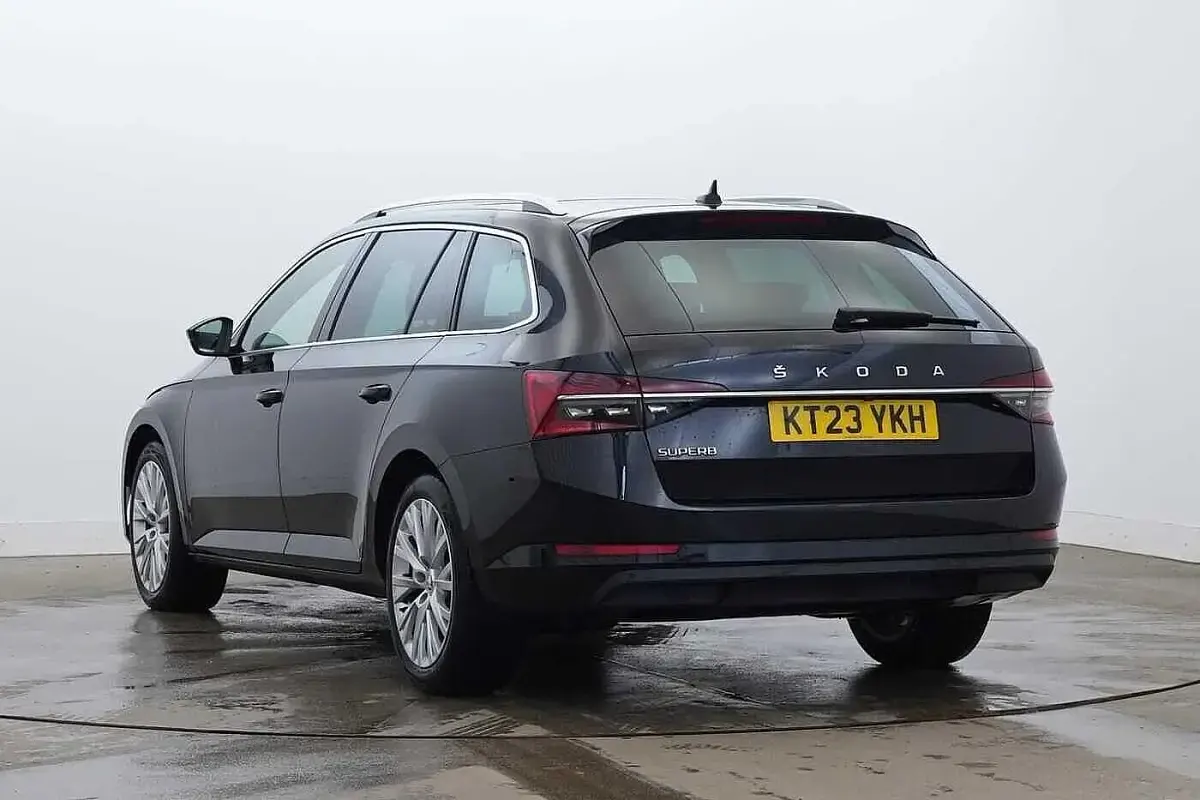 Used Skoda Superb SE L 160 HP (117 kW) 2023 Black magic pearl effect Estate