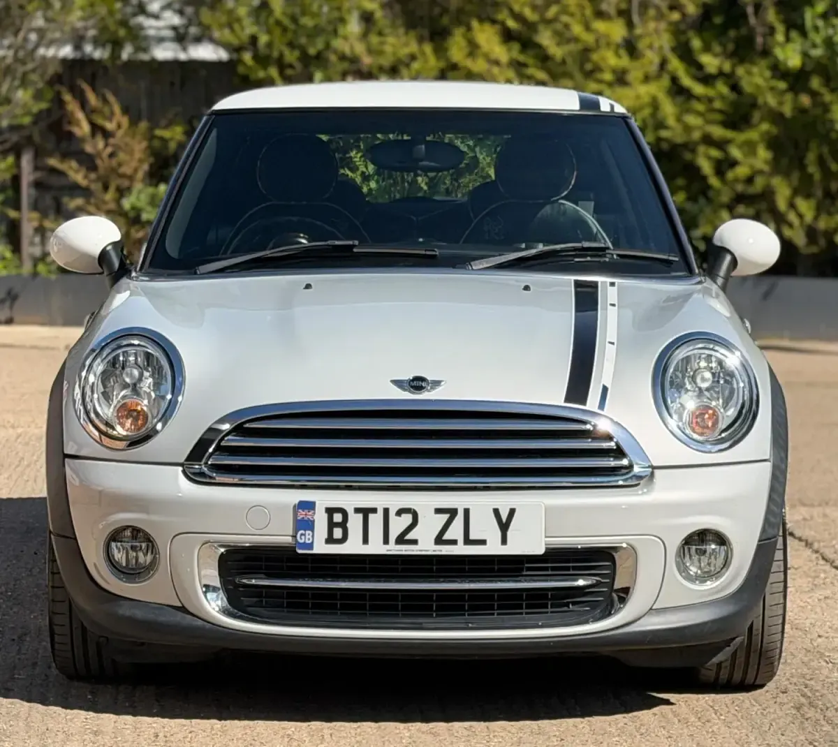 Used Mini Cooper Hatch 122 HP (89 kW) 2012 Silver Hatchback
