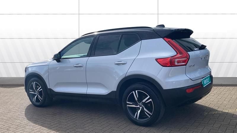 Used Volvo XC40 R-Design 163 HP (119 kW) 2021 Silver SUV