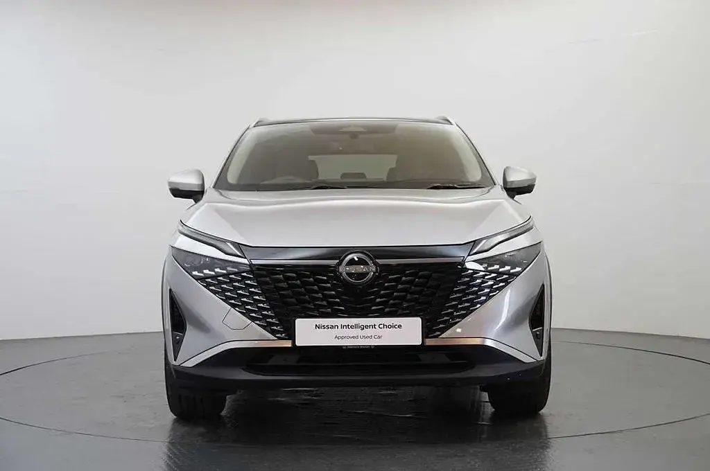 Used Nissan Qashqai N-Connecta 138 HP (101 kW) 2025 Silver SUV