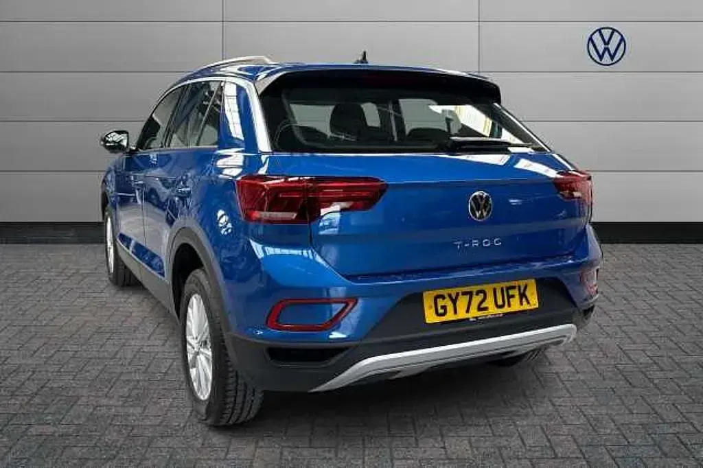 Used VW T-Roc Life 150 HP (110 kW) 2022 Blue SUV