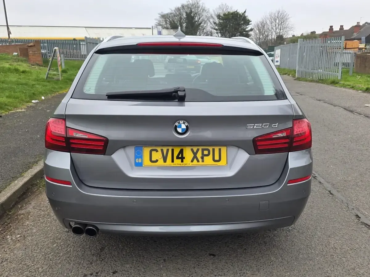 Begagnad BMW 520 Performance 2014 Grå Kombi