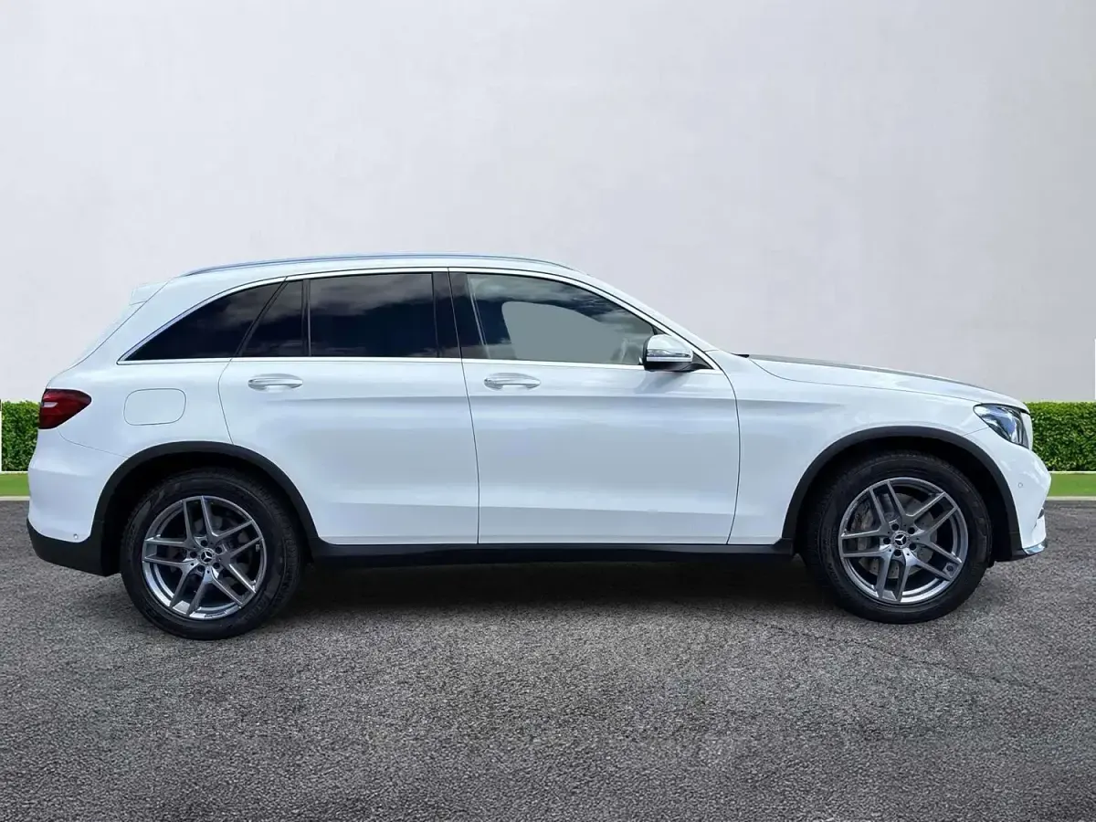 Used Mercedes GLC220 AMG Line Premium 2019 White SUV