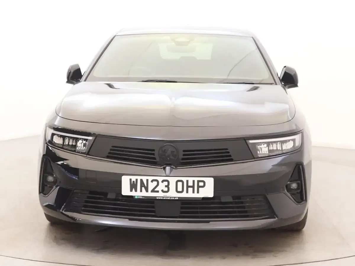 Used Vauxhall Astra 130 HP (95 kW) 2023 Black Hatchback